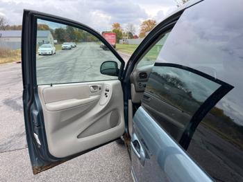 2006 chrysler town-&-country touring with 161394 miles for sale near elk-river, minnesota 85d6c713b91e4dd88a1a5e1081c47cb8.jpeg