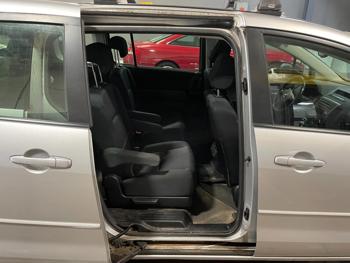 2009 mazda mazda5 sport with 146754 miles for sale near elk-river, minnesota 8679d68b5850446fb5bba94e1a66c564.jpg