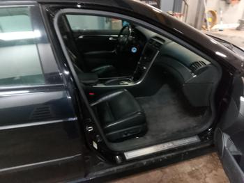 2005 acura tl 5-speed-at with 213380 miles for sale near elk-river, minnesota 86bfe0a3319449e9be4e2755d7fb22bd.jpg