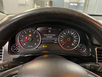 2012 volkswagen touareg vr6-lux with 229771 miles for sale near elk-river, minnesota 8718efb0320a4204bd75baf4c5f14c42.jpeg