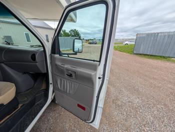 1997 ford econoline with 45653 miles for sale near elk-river, minnesota 87321faf0b2e4208aaacdbeaf6ef839f.jpg