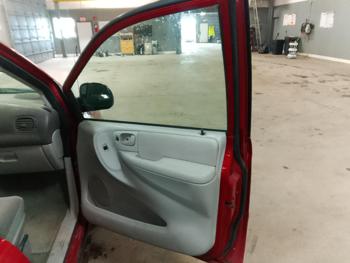 2006 chrysler town-&-country touring with 113578 miles for sale near elk-river, minnesota 8750d076568e469290770579caf99f5e.jpg