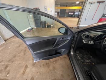2012 mazda mazda3 i-touring-5-door with 292825 miles for sale near elk-river, minnesota 87b152b4e56244b88c0c57fec539e716.jpg