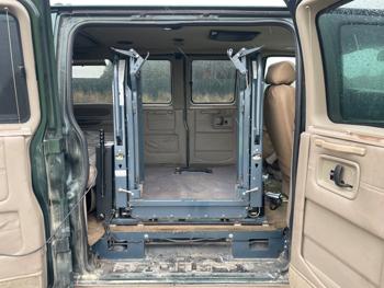 2004 gmc savana g1500-cargo with 193369 miles for sale near elk-river, minnesota 8895b1751d6e4be3a7c42a6d7bdc27f0.jpeg