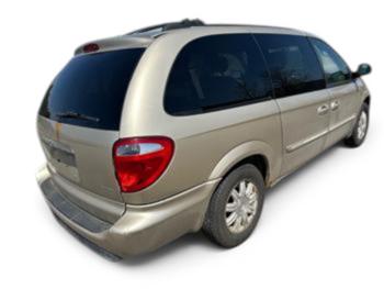 2005 chrysler town-&-country touring with 175445 miles for sale near elk-river, minnesota 88b90adaf8334cfeb137a014f98df131.jpg