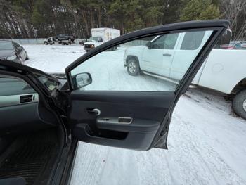 2011 nissan versa 1.8-sl-hatchback with 110947 miles for sale near elk-river, minnesota 88bfb3127f30476baddd04346665c2b6.jpeg