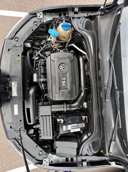 2015 volkswagen jetta se-6a with 149303 miles for sale near burnsville, minnesota 89b217e0579c4aa28432682611c4d253.jpeg