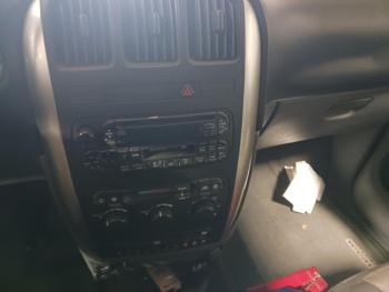 2004 chrysler town-&-country touring with 243225 miles for sale near elk-river, minnesota 8a44cfa36b7d43859bf0ad66e5f38ef0.jpg