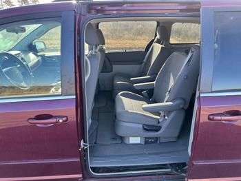 2008 chrysler town-&-country touring with 160232 miles for sale near elk-river, minnesota 8a5c09a8b28346469b3b666d975d4b9e.jpeg