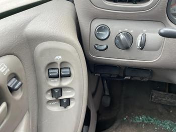 2002 chrysler town-and-country ex--touring-edition with 145628 miles for sale near elk-river, minnesota 8ad96d23ce824e438c32a5f95b4a881f.jpg