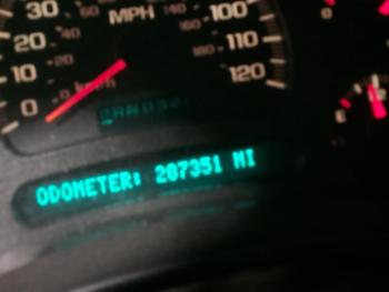 2003 chevrolet suburban 1500-4wd with 287351 miles for sale near elk-river, minnesota 8ae7c12f2bda44bcb072e8b3d828845c.jpg