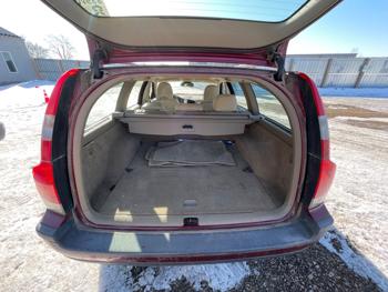 2004 volvo v70 2.5t with 189817 miles for sale near elk-river, minnesota 8b1a006802ca49d8980662858af1b45f.jpeg
