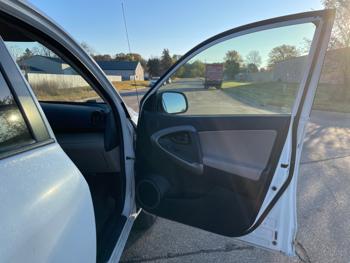 2008 toyota rav4 base-i4-4wd with 149615 miles for sale near elk-river, minnesota 8b4af0eaedba44b9a3ad8b4eae011331.jpeg