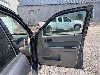2011 ford escape xlt-4wd with 184816 miles for sale near elk-river, minnesota 8bec53b93f2a46df8b0014a991ed8227.jpeg