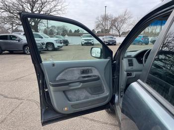 2005 honda pilot ex with 218855 miles for sale near fridley, minnesota 8c7b4104f0c04f7ba817b1a87da92fac.jpeg