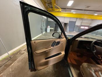 1999 dodge durango 4wd with 240421 miles for sale near elk-river, minnesota 8d0f2a8f76b54f22b4ada9009227fc51.jpeg