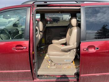 2004 toyota sienna le---7-passenger with 225351 miles for sale near fridley, minnesota 8d2152b97a334949a5638ac750ab4d7a.jpeg