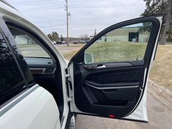 2013 mercedes-benz gl-class gl450-4matic with 111773 miles for sale near eden-prairie, minnesota 8d4616a97ac642fc94c552265756379b.jpeg