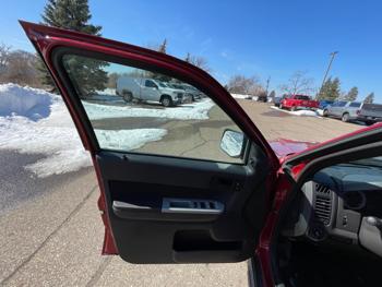2009 ford escape xlt-4wd-v6 with 118028 miles for sale near fridley, minnesota 8d48e86c7f19468198361e01f90f51dc.jpeg