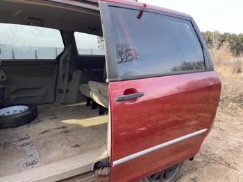 2004 toyota sienna ce with 205694 miles for sale near elk-river, minnesota 8d56ab308f834b9da76173646f57fbbe.jpg