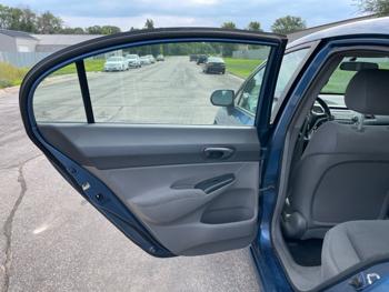2010 honda civic dx-vp-sedan-5-speed-at with 219582 miles for sale near elk-river, minnesota 8d5a7613cec648168a2467b0bcae0567.jpeg