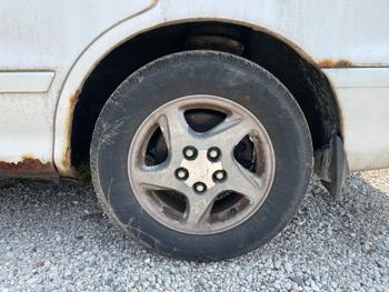 1997 toyota avalon with 195058 miles for sale near elk-river, minnesota 8d9f1fbab2a24e3f9df516d82f972180.jpeg