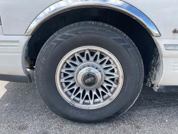 1997 lincoln town-car executive with 293168 miles for sale near elk-river, minnesota 8ddb2491b1a64155b0caaf041b1288a0.jpeg