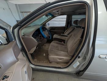 2001 toyota sienna le with 237546 miles for sale near elk-river, minnesota 8dfedb6defb64db388004a0ca35ba1f9.jpg