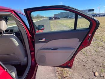 2011 ford fusion v6-sel with 168971 miles for sale near rochester, minnesota 8e0dde3d48d64da79a4f972e29c372ae.jpeg