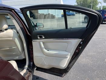2009 lincoln mks fwd with 178945 miles for sale near white-bear-lake, minnesota 8e718f8fc81d4e779ada27fc26a37983.jpeg