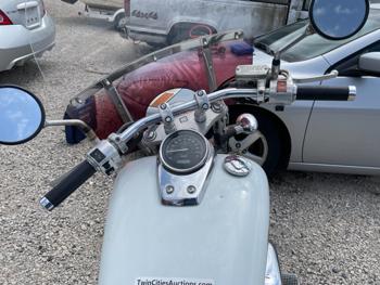 2001 Honda VT750DC
