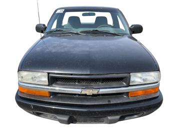 2002 chevrolet s10-pickup 2wd with 228024 miles for sale near elk-river, minnesota 8f571c2667ab449ebb50e59b21eda91f.jpg