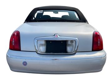2002 lincoln town-car signature with 144823 miles for sale near elk-river, minnesota 90921bb107a9408db640fa5993171915.jpg