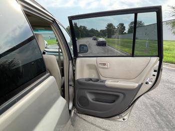 2006 toyota highlander v6-2wd-with-3rd-row-seat with 194228 miles for sale near elk-river, minnesota 91a7f90ce56f4ec4b4b90f04b53e77aa.jpeg