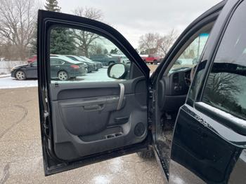 2013 chevrolet silverado-1500 lt-ext.-cab-long-box-4wd with 305650 miles for sale near fridley, minnesota 92164e00c9ef45c78570525dd5a7d97b.jpeg