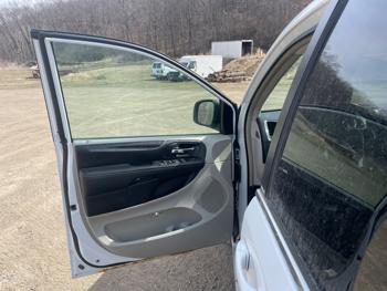 2013 chrysler town-&-country touring with 167796 miles for sale near jordan, minnesota 9285cc297f6a46aabc7bc1c0e05a81f8.jpeg