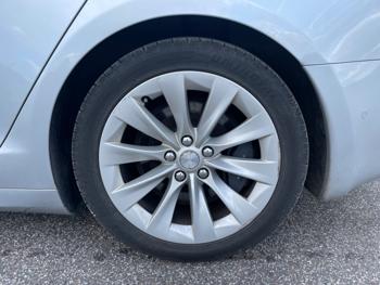 2017 tesla model-s 75d-awd with 101172 miles for sale near elk-river, minnesota 9318080a224e46e5809e14f9d5e0829f.jpeg