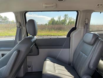 2008 chrysler town-&-country touring with 227233 miles for sale near elk-river, minnesota 942baa4c667c4f10978e39c7625cea71.jpeg