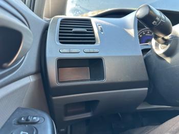 2009 honda civic lx-sedan-5-speed-at with 123359 miles for sale near elk-river, minnesota 951dd7e5b4c74261bab266c28854c9a1.jpeg