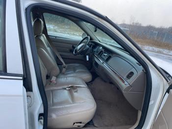 2003 ford crown-victoria lx with 153800 miles for sale near elk-river, minnesota 95b421bb73e8469a893426606cacc380.jpg