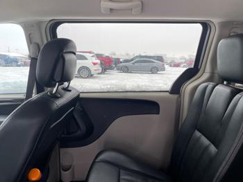 2013 chrysler town-&-country touring with 131164 miles for sale near fridley, minnesota 963ee537ab484182a203b7b00babb6e3.jpeg