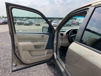 2010 honda pilot lx-4wd-5-spd-at with 144335 miles for sale near elk-river, minnesota 968e8090b45b49428224b226ca47af0c.jpeg