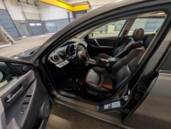 2010 mazda mazda3 s-grand-touring-5-door with 126117 miles for sale near elk-river, minnesota 96b6b426e88a47348886fa29e01c0435.jpg