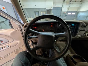 1999 chevrolet suburban k1500-4wd with 225203 miles for sale near elk-river, minnesota 9726d415061c4742946d6ee3a079cf67.jpg