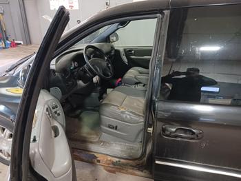 2004 chrysler town-&-country touring with 243225 miles for sale near elk-river, minnesota 97d1c9021c73492b8f15fb0a6c518048.jpg
