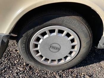 1989 volvo 240 dl with 98289 miles for sale near elk-river, minnesota 9891f8cb68fb41f2b7686bf7e05d0d54.jpeg