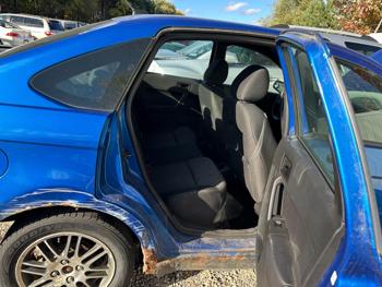2010 ford focus se-sedan with 252948 miles for sale near elk-river, minnesota 990de74970cc488f9910d0758f898a33.jpg