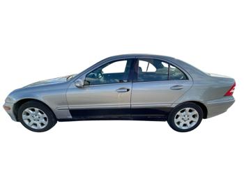 2006 mercedes-benz c-class c350-luxury-sedan with 126290 miles for sale near elk-river, minnesota 99113f18e0934ae18400ec2a5d9cef10.jpg