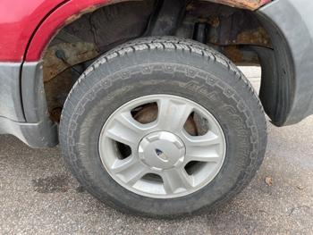 2004 ford escape with 115692 miles for sale near elk-river, minnesota 992f1901ae54486387e4139d86d6d4e1.jpeg