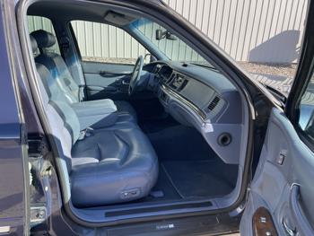 1997 lincoln town-car sel with 171572 miles for sale near elk-river, minnesota 993fe7d6458f427aa14f23de18e1b30c.jpg